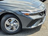 New 2025 Hyundai Elantra SE image 3