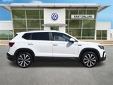 Certified 2023 Volkswagen Taos SE w/ Panoramic Sunroof Package image 2