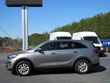 Used 2019 Kia Sorento FWD V6 image 2