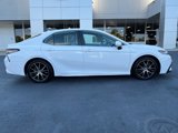 Used 2022 Toyota Camry SE image 3