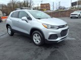 Used 2020 Chevrolet Trax LT w/ LT Convenience Package image 5