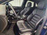 Certified 2024 Porsche Macan image 5