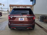 Used 2018 Ford Explorer XLT image 3