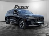 New 2025 Lincoln Nautilus Premier image 3