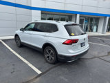 Used 2018 Volkswagen Tiguan SEL image 3