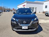 Used 2022 Nissan Rogue SV image 2