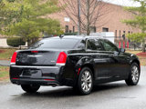Used 2019 Chrysler 300 Touring image 6