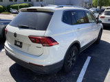 Used 2022 Volkswagen Tiguan SE w/ Panoramic Sunroof Package image 5