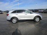 Used 2019 Kia Sorento L image 2