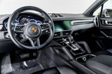 Used 2022 Porsche Cayenne image 2