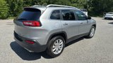 Used 2016 Jeep Cherokee Limited image 5