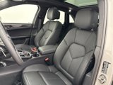 Used 2025 Porsche Macan image 5