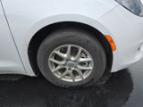 Used 2023 Chrysler Voyager LX image 4