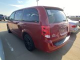 Used 2016 Dodge Grand Caravan SE image 2