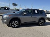 Used 2023 Nissan Rogue SV image 3