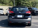 Used 2020 Nissan Kicks S image 5