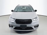 New 2025 Chrysler Pacifica Limited image 2