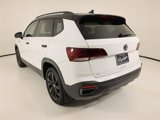Used 2024 Volkswagen Taos SE w/ MDO Package image 3