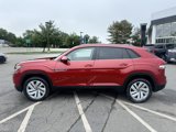 Used 2022 Volkswagen Atlas Cross Sport SE image 2