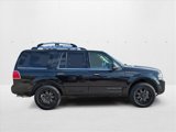 Used 2013 Lincoln Navigator 2WD w/ Monochrome Appearance Pkg image 4