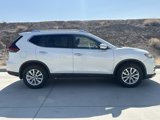 Used 2018 Nissan Rogue SV image 5