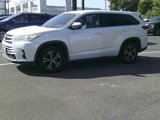 Used 2018 Toyota Highlander LE image 3