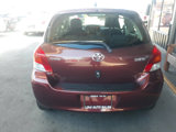 Used 2010 Toyota Yaris 2-Door Hatchback image 4