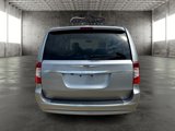Used 2016 Chrysler Town & Country Touring image 4