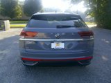 Used 2022 Volkswagen Atlas Cross Sport SE w/ Panoramic Sunroof Package image 4