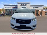 New 2025 Chrysler Pacifica Select image 3