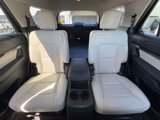 Used 2017 Ford Explorer Platinum image 4