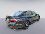 Used 2023 Toyota Camry SE image 5