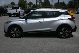 Used 2020 Nissan Kicks SR image 2