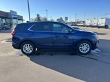 Used 2023 Chevrolet Equinox LT image 2
