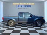 Used 2017 Nissan Frontier SV image 2