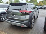 Used 2022 Nissan Rogue SV image 3