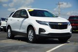 Used 2022 Chevrolet Equinox LS w/ LS Convenience Package image 2