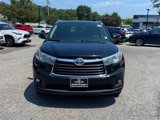 Used 2015 Toyota Highlander XLE image 2