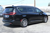 Used 2021 Chrysler Pacifica Pinnacle image 4