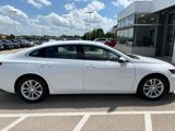 Used 2016 Chevrolet Malibu LT image 2