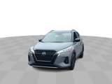 Used 2022 Nissan Kicks SR image 3