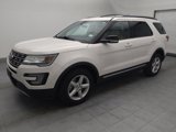 Used 2017 Ford Explorer XLT w/ Equipment Group 202A image 2