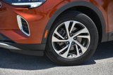 Used 2021 Buick Envision Essence image 2