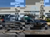 Used 2023 GMC Acadia SLT image 3