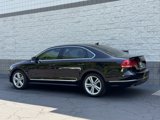 Used 2013 Volkswagen Passat TDI SEL Premium image 2