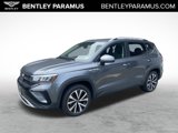 Used 2022 Volkswagen Taos SE image 1