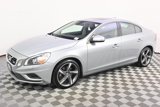 Used 2013 Volvo S60 T6 R-Design image 2