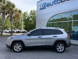 Used 2015 Jeep Cherokee Sport image 2