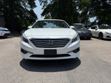 Used 2017 Hyundai Sonata SE image 2