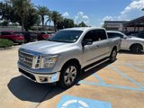 Used 2018 Nissan Titan SV w/ SV Convenience Package image 4